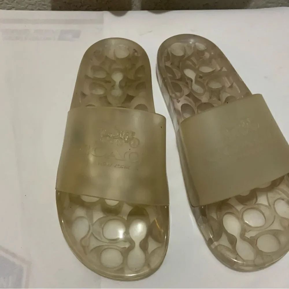 Coach Ulyssa rubber slides size 8
